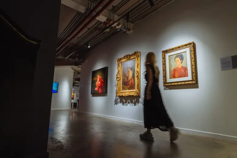 Breaking Boundaries of Art at "Visual Dialogue" Exhibition  Over 100 Rarely Seen Masterpieces on Display as 2 Private Collections Appear before Public Eyes for the First Time