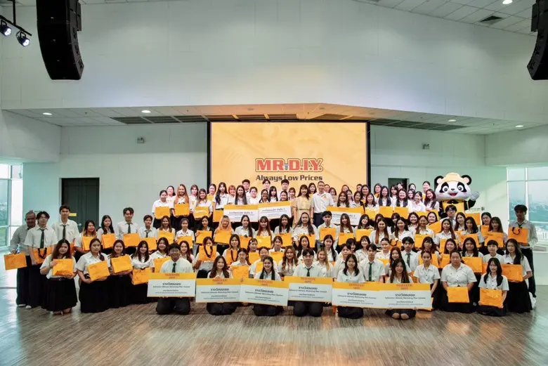 MR. D.I.Y. Receives Recognition Award from Kasetsart University Sriracha Campus