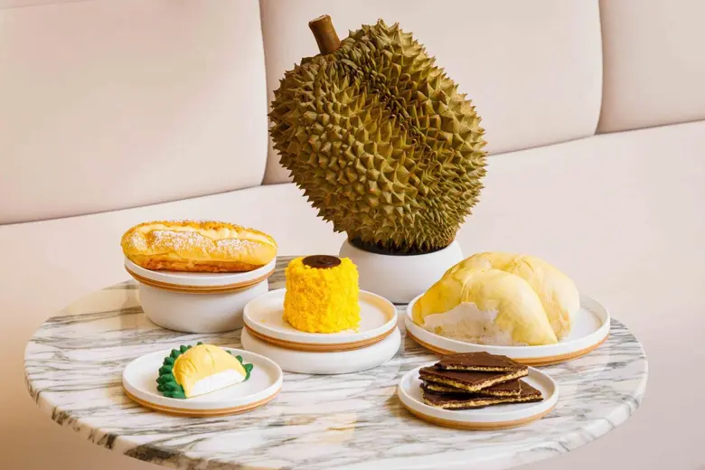 ฟินทุกคำ อร่อยทุกรส กับเมนูขนมหวานจาก "ทุเรียนราชาแห่งผลไม้" ณ โรงแรมเซ็นทาราแกรนด์ฯ เซ็นทรัลเวิลด์