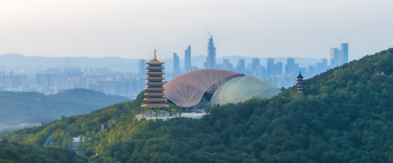 Elegant Zen Charm of Niushou Mountain: Discover the Most Relaxing Summer Serenity in Nanjing