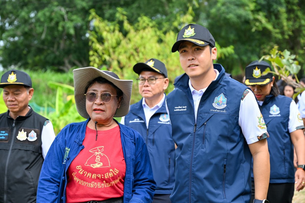กรมทรัพยากรน้ำ ลงพื้นที่ติดตามระบบกระจายน้ำพลังงานแสงอาทิตย์ วังน้ำเขียว