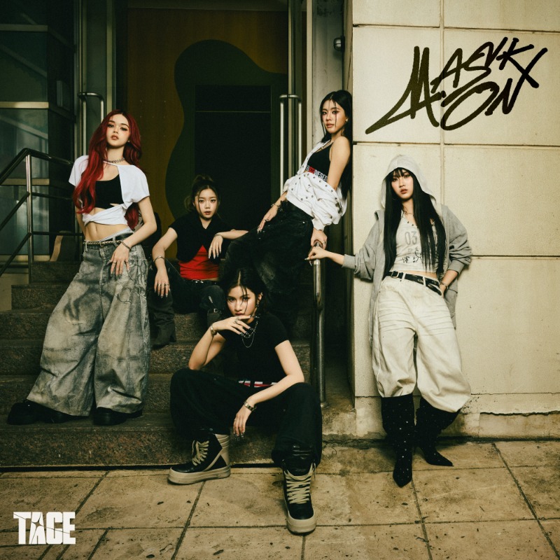 เดบิวต์แล้ว! 5 สาว "TACE" ก้าวสู่ศิลปินอย่างเต็มตัว เปิดตัวซิงเกิลแรก "Mask On" บนเดบิวต์สเตจสุดอลังการ เสิร์ฟเพอร์ฟอร์แมนซ์สะกดทุกสายตา