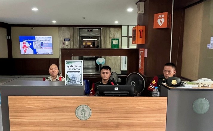กทม. ปรับระบบบริหารพื้นที่จอดรถลานคนเมือง ศาลาว่าการ กทม. รองรับผู้มาใช้บริการ ย้ำไม่กระทบการทำงานของทุกกลุ่ม