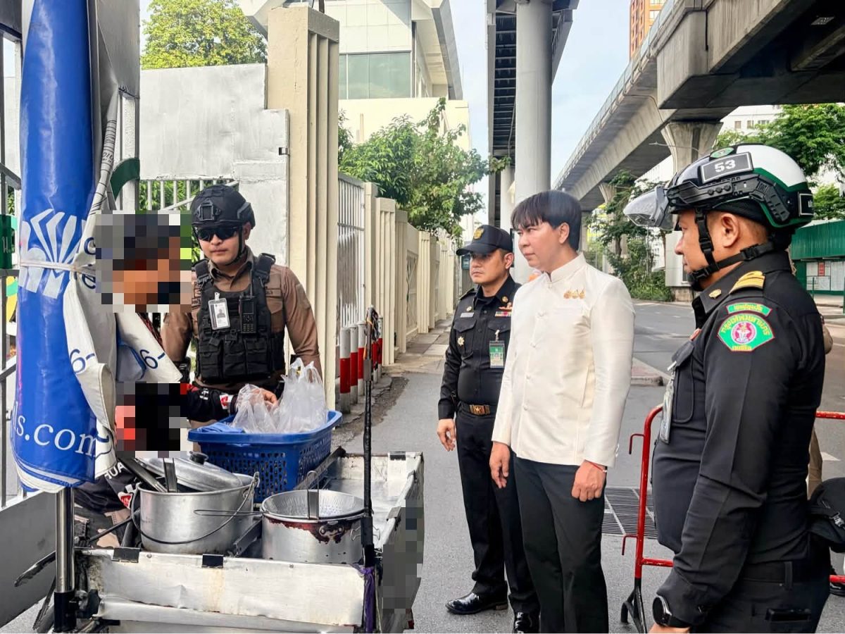 เขตปทุมวันจัดระเบียบร้านค้าหน้าสนามกีฬาแห่งชาติ เข้มกวดขันผู้ค้าต่างด้าวผิดกฎหมายในพื้นที่
