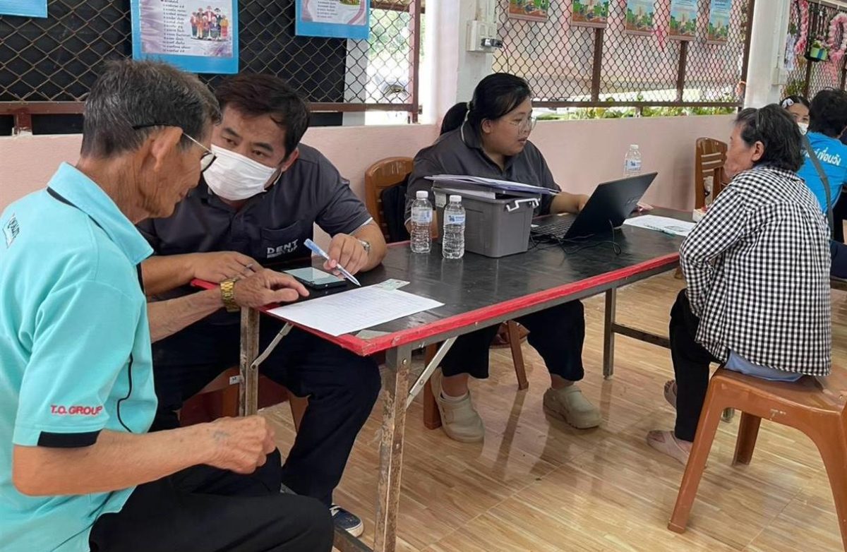 UP Dental Team Brings Oral-Frail Check to Ban Mai Senior Center to Screen Oral Health and Frailty