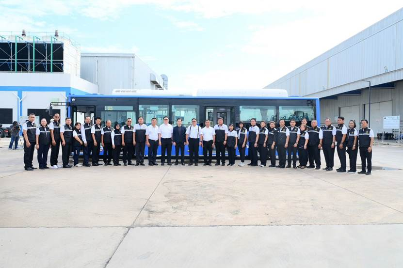 ขสมก. ผนึกนครชัยแอร์ ร่วมกับ EA-NEX เปิดโรงงานคนไทย ย้ำรถโดยสารไฟฟ้าพลังงานสะอาด 1,520 คัน ผลิตและประกอบในประเทศไทย