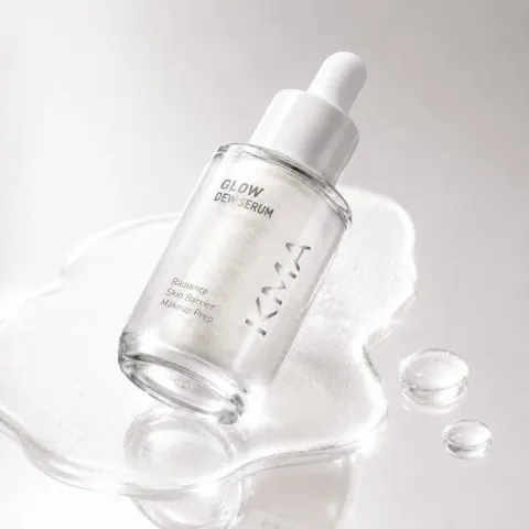 เผยผิวโกลว์สุขภาพดี พร้อมรับเมคอัพด้วย Glow Dew Serum ใหม่ล่าสุดจาก KMA