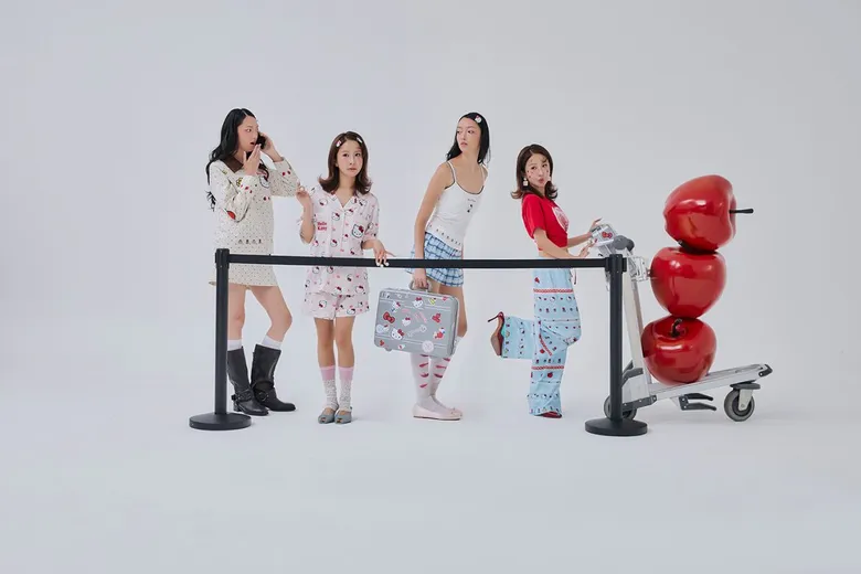 SABINA ผนึก Sanrio เปิดโหมดคิวท์กับคอลเลคชั่นพิเศษ Hello Kitty จัดเต็มไอเทมสำหรับการเดินทาง มั่นใจสร้างสีสัน กระตุ้นตลาดครึ่งปีหลัง