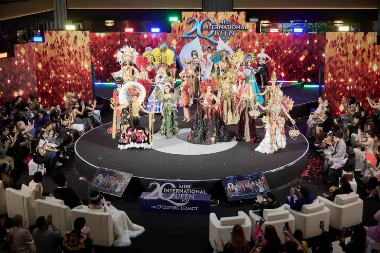 27 สาวงาม Miss International Queen(R) 2026 อวดโฉมชุดประจำชาติสุดตระการตา