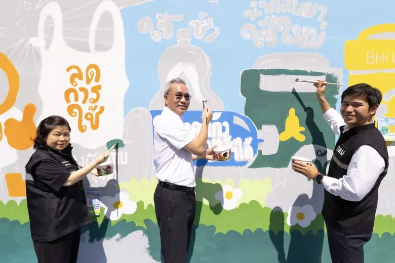 เดอะ สตรีท รัชดา ผนึก กทม.-เขตดินแดง-ชุมชน เปลี่ยนกำแพงเป็น Public Art