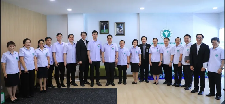 สธ.-ไลอ้อน เดินหน้า Lion Smile Express ปี 3 ชูนวัตกรรม 3D Scanner เฝ้าระวังสุขภาพ ช่องปากเชิงรุก พร้อมเปิด Healthy Canteen - Fitness ส่งเสริมสุขภาพบุคลากร