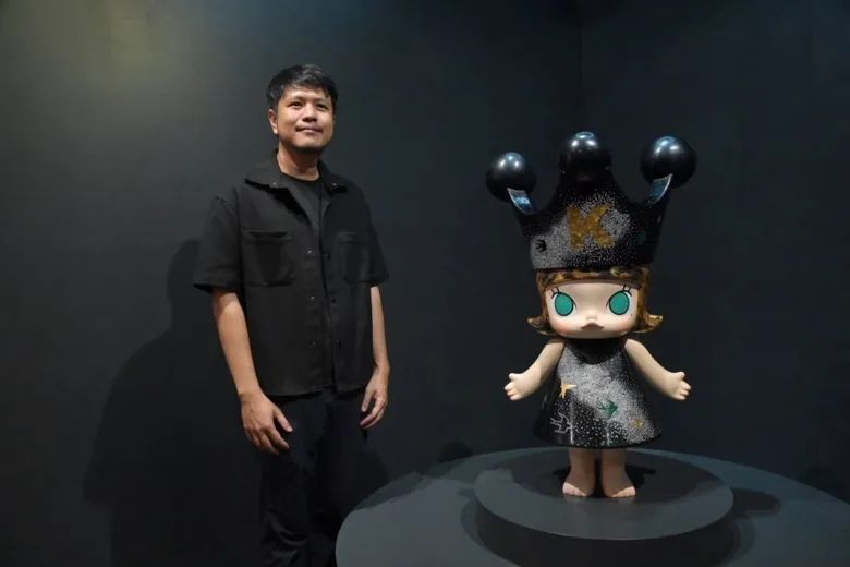 SACIT ส่งนักสร้างสรรค์ไทย ต่อยอดภูมิปัญญาหัตถกรรมสู่ Pop Culture ผ่าน MOLLY ในวาระครบรอบ 20 ปี "MOLLY 20th Anniversary Exhibition - Bangkok"