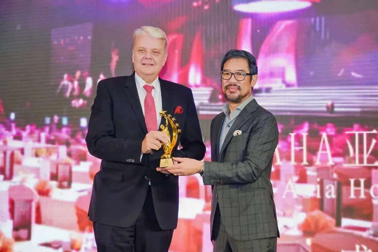 Centara Grand &amp; Bangkok Convention Centre at CentralWorld Named Best MICE Hotel of the Year at 2026 AHA Asia Hotel Awards