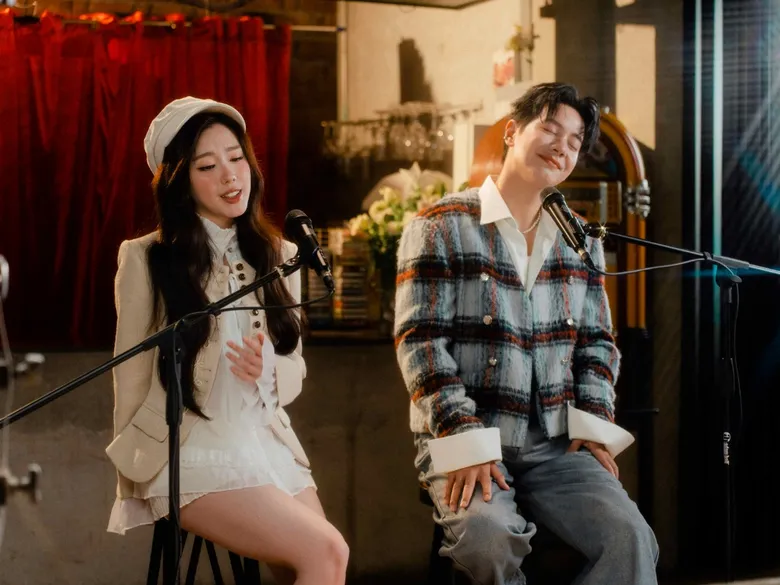 "ไอซ์ ศรัณยู" จับมือ "อ๊ะอาย 4EVE" พลิกมู้ดเพลงฮิต "แค่คนโทรผิด" เวอร์ชัน 2026 เติมสีสันใหม่พร้อมเคมีต่าง GEN สุดลงตัว