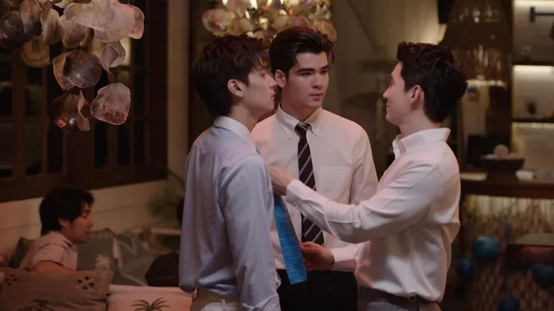 "เฟรนด์ พีระกฤตย์" ปลุกสะโพก โชว์สเต็ปแดนซ์ ขยี้ต่อมหึง "ทาฑิ กวิน" ไม่รู้ตัว ใน "Decoding You โคตรรัก"