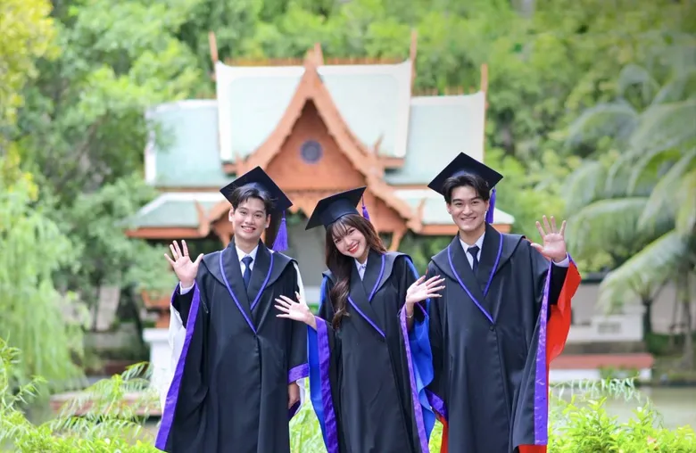 DPU x ASAVA ออกแบบชุดครุยใหม่ ถ่ายทอดศักยภาพบัณฑิตผ่านความร่วมสมัยและอัตลักษณ์มหาวิทยาลัย