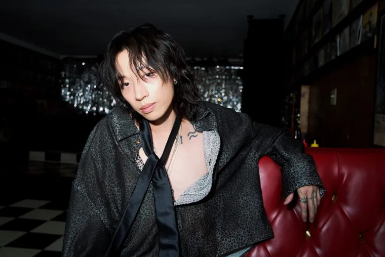 keshi ส่งซิงเกิลใหม่ "MISS ME" กระแทกใจคนเศร้า เผยความรู้สึกว่างเปล่าหลังความสัมพันธ์จบลง พร้อมส่งสัญญาณอัลบั้มใหม่เร็ว ๆ นี้