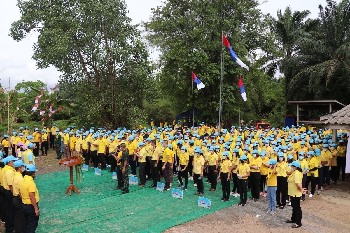 สำนักงานพัฒนาฝีมือแรงงานพังงา ร่วมกิจกรรม จิตอาสาพัฒนาปรับภูมิทัศน์คลองมะรุ่ย เนื่องในโอกาสวันสำคัญของชาติไทย