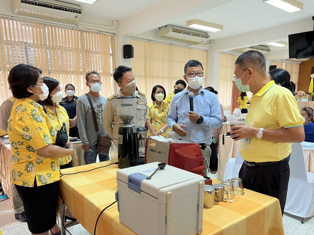 ปราจีนบุรี เร่งสร้างอาชีพผู้สูงอายุ ด้วยการจัดฝึกอาชีพสาขาการประกอบธุรกิจร้านกาแฟ