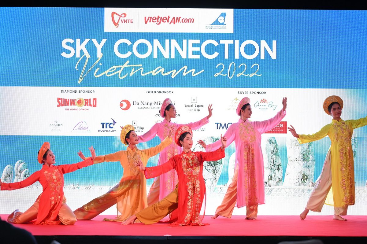 ไทยเวียตเจ็ทจับมือสมาคมไทยบริการท่องเที่ยว จัดงาน SKY CONNECTION - VIETNAM 2022