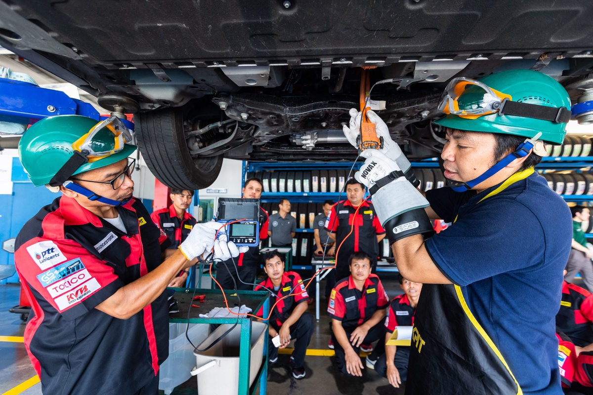 COCKPIT Promptly Provides Tire Service and Maintenance for EV Cars, Reaching 16 Key Branches with Delivering Exquisite Impression and Supporting the Growth of EV Market