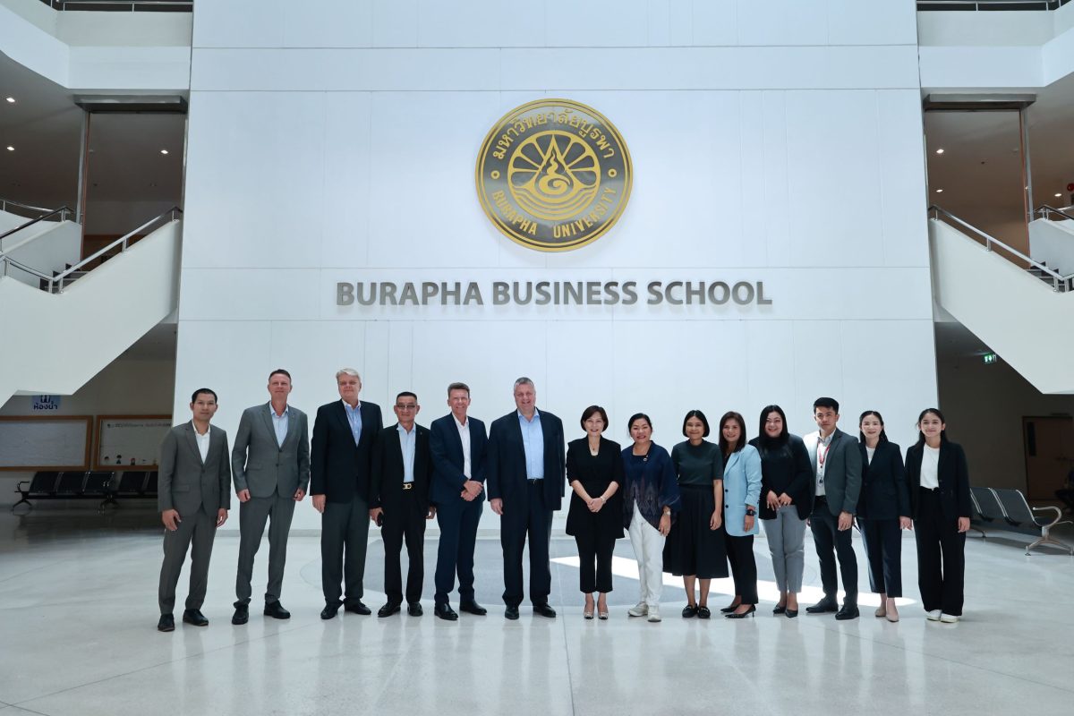 Top executives from Centara Hotels Resorts paid a visit to the Tourism Innovation Lab