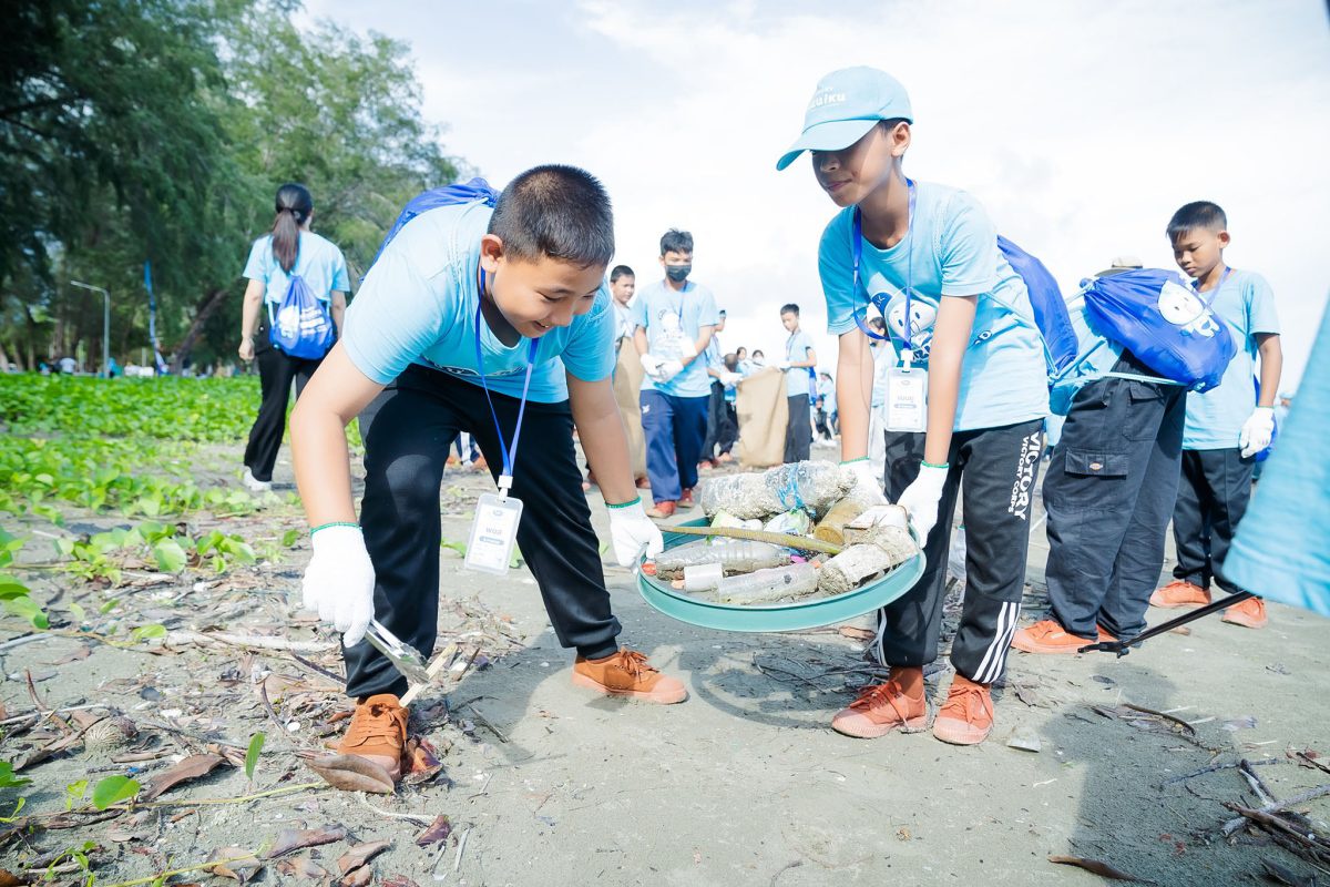 ซันโทรี่ เป๊ปซี่โค ประเทศไทย จับมือ ซันโทรี่ เบเวอเรจ แอนด์ ฟู้ด ประเทศไทย เปิดกิจกรรม ค่าย มิซุอิกุ ผู้พิทักษ์รักษ์น้ำ ปลูกฝังเยาวชนอนุรักษ์ทรัพยากรน้ำอย่างยั่งยืน ภายใต้โครงการ วัน ซันโทรี่ มิซุอิกุ: เรารักษ์น้ำ