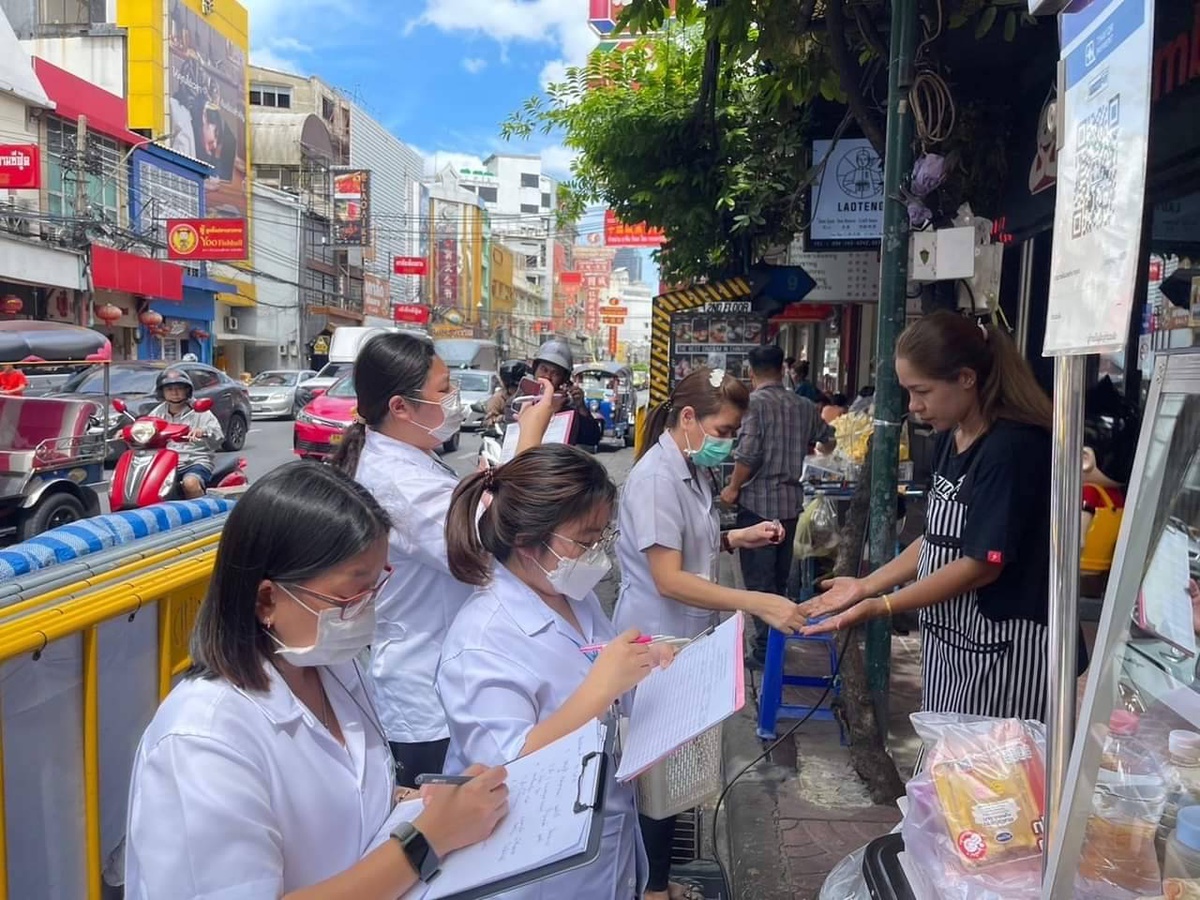 กทม. ยกระดับมาตรฐานอาหารริมบาทวิถี ส่งเสริมเมนูชูสุขภาพ ประเมิน Street Food Good Health