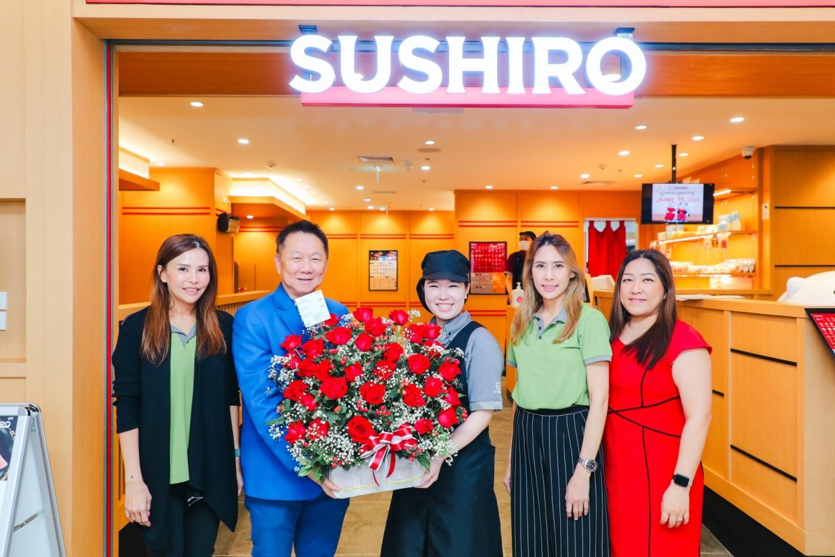 ผู้บริหารเอ็ม บี เค เซ็นเตอร์ ร่วมแสดงความยินดี GRAND OPENING ฉลองเปิดร้านใหม่ SUSHIRO