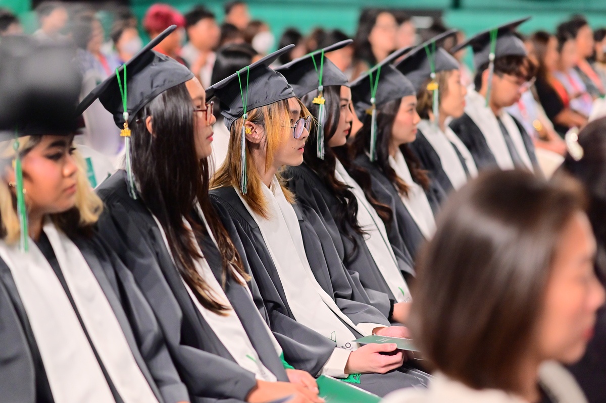 VERSO International School Celebrates Inaugural Graduation