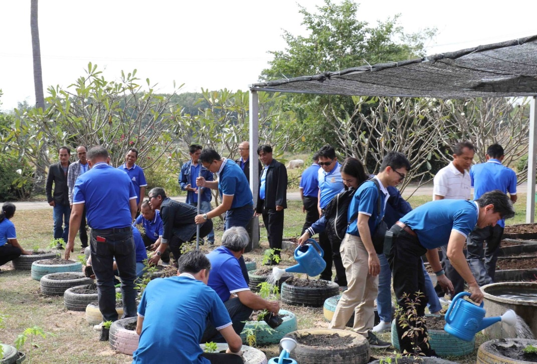 ยูเมะพลัสมอบความสุขให้น้องๆ ในกิจกรรม ยูเมะพลัส ให้น้องวางใจง่ายทุกฝัน ณ โรงเรียนบ้านหนองโกโพธิ์เงินคำผักกูด จ.ร้อยเอ็ด