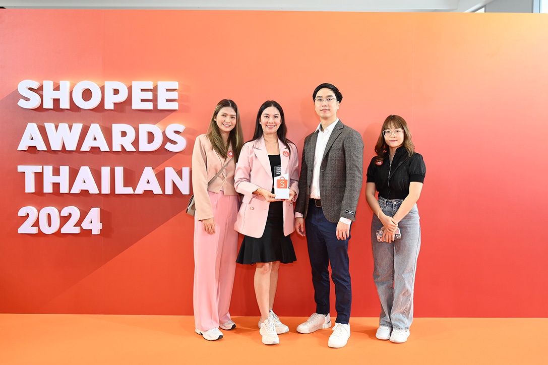 วาโก้ ยืนหนึ่งเรื่องชุดชั้นใน เข้าร่วมรับรางวัลในงาน Shopee Awards Thailand 2024