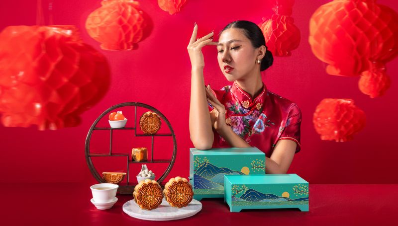 Celebrate Mid-Autumn Festival with Handcrafted Treasures from Wah Lok Cantonese Restaurant, Carlton Hotel Bangkok