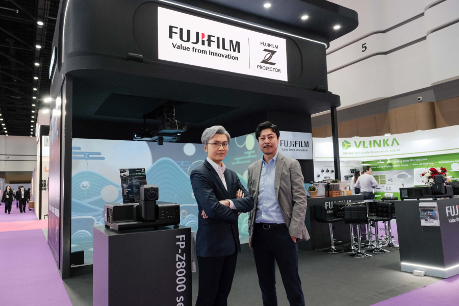 ฟูจิฟิล์ม เผยโฉมนวัตกรรมโปรเจคเตอร์ Fujifilm FP-Z8000 ปลดปล่อยพลังแห่งภาพ เติมเต็มทุกพื้นที่ด้วยฟีเจอร์สุดล้ำเพื่อการฉายภาพขนาดใหญ่แบบ Ultra-Short Throw ในงาน Infocomm Asia 2024 (IFASIA