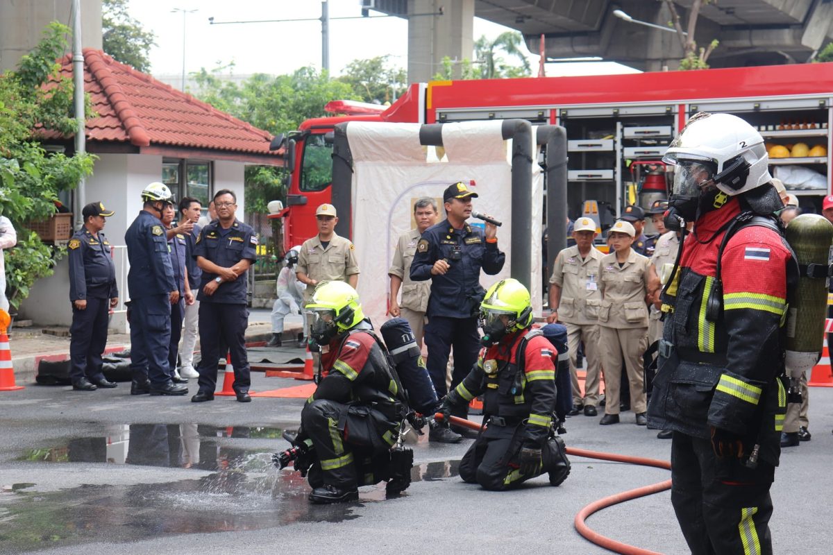 กทม. เตรียมพร้อมเจ้าหน้าที่-ยานพาหนะ-อุปกรณ์ ป้องกันผลกระทบจากสถานการณ์น้ำหนุนสูง