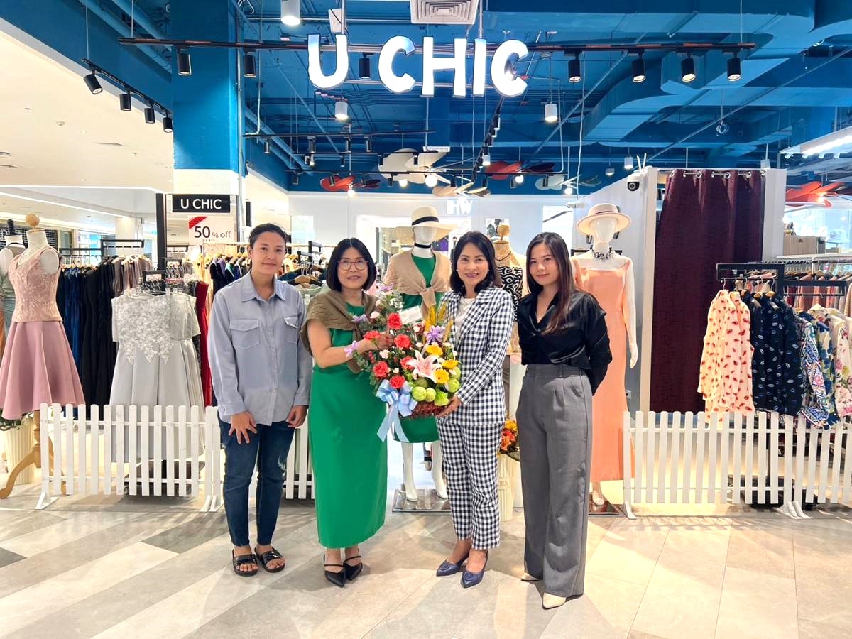 พาราไดซ์ พาร์ค ยินดี U CHIC เสื้อผ้าแฟชั่นหลากหลายสไตล์ เปิดให้บริการแล้ว ที่ชั้น 1