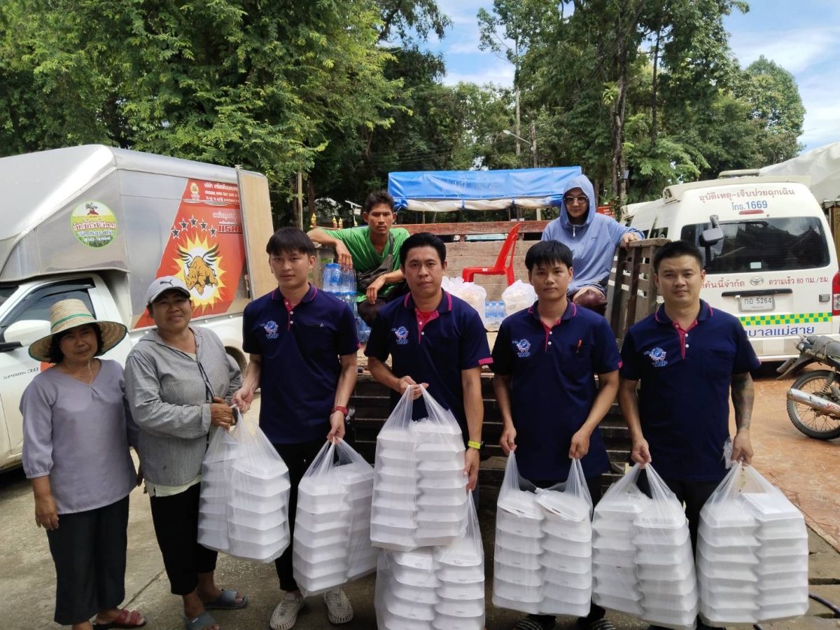 ธนพิริยะ (TNP) ร่วมสนับสนุน มอบข้าวกล่อง ให้แก่ ศูนย์รับบริจาคและช่วยเหลือผู้ประสบภัย กองทัพเรือ อ.แม่สาย