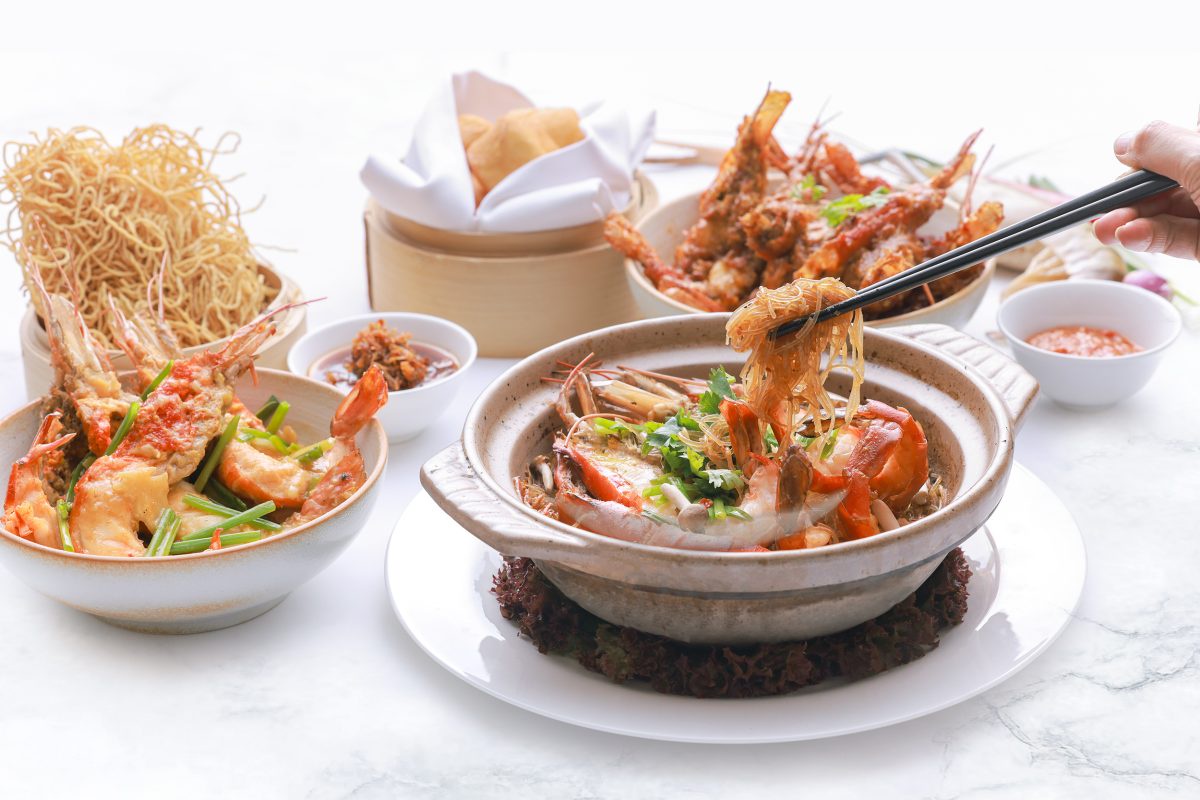 Delight in Famous Seasonal Menu: Blue River Prawns at Shangri-La Bangkok's Shang Palace Chinese Restaurant