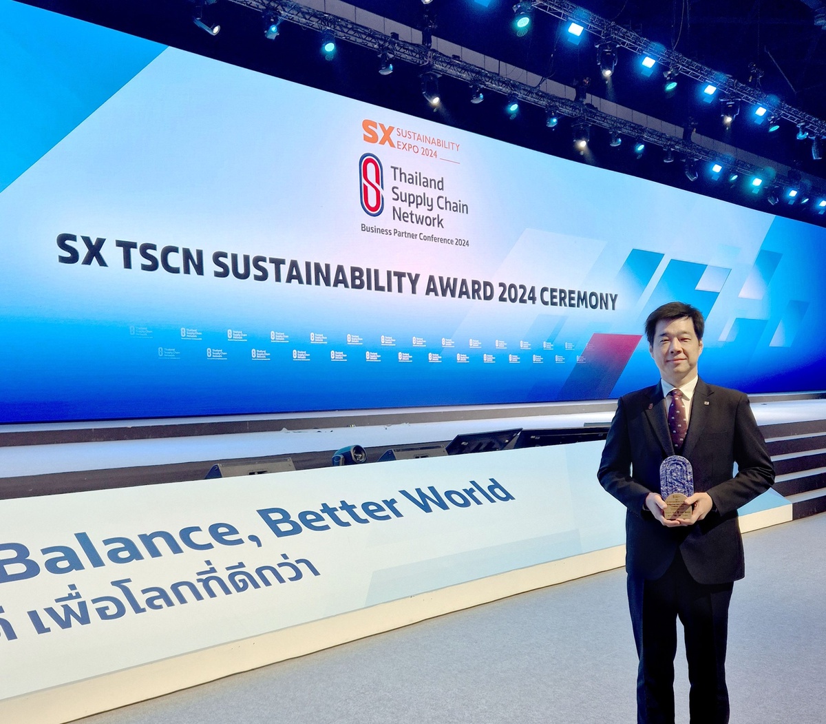 บริดจสโตนรับ 2 รางวัลอันทรงเกียรติจากไทยเบฟเวอเรจ Business Partner Award 2024 (Gold Award) และ Sustainability Award สะท้อนความสำเร็จในฐานะองค์กรพันธมิตรที่มุ่งมั่นส่งมอบคุณค่าร่วมและยกระดับความยั่งยืนสู่สังคมไทย