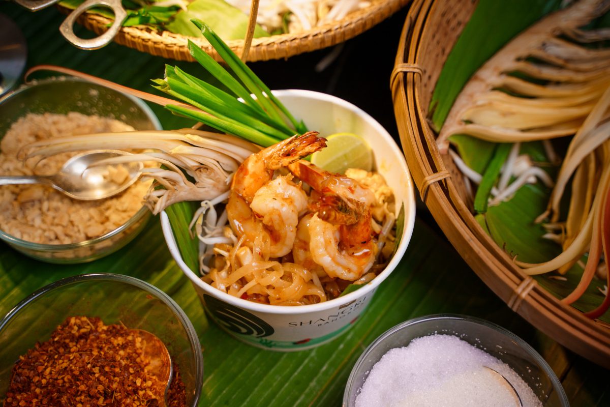 Experience the 20th Raan Dung Ross Ded: RDRD Street Food Buffet Under the Stars @Poolside of Shangri-La Bangkok