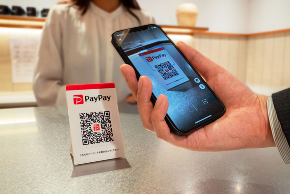 PayPay ร่วมกับ Alipay มอบความสะดวกให้แก่นักเดินทางทั่วโลกเพื่อการใช้จ่ายที่ครอบคลุมกว่า 3 ล้านร้านค้าทั่วญี่ปุ่น ผ่านการชำระเงินด้วย อีวอลเล็ทบนเครือข่ายของ Alipay 