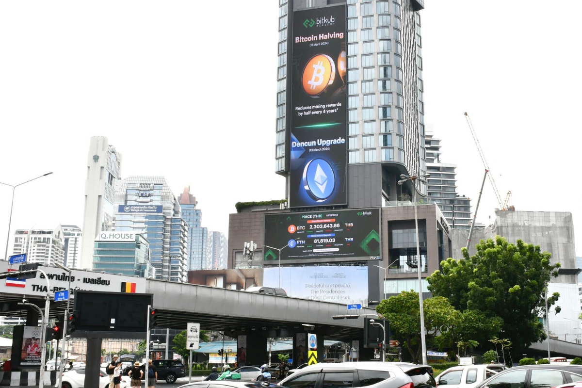 Bitkub Group สร้างปรากฏการณ์เขียวทั่วเมืองไทย!ขึ้น Billboard ต้อนรับ Developer ทั่วโลกบินร่วมงาน Devcon 2024 กรุงเทพ