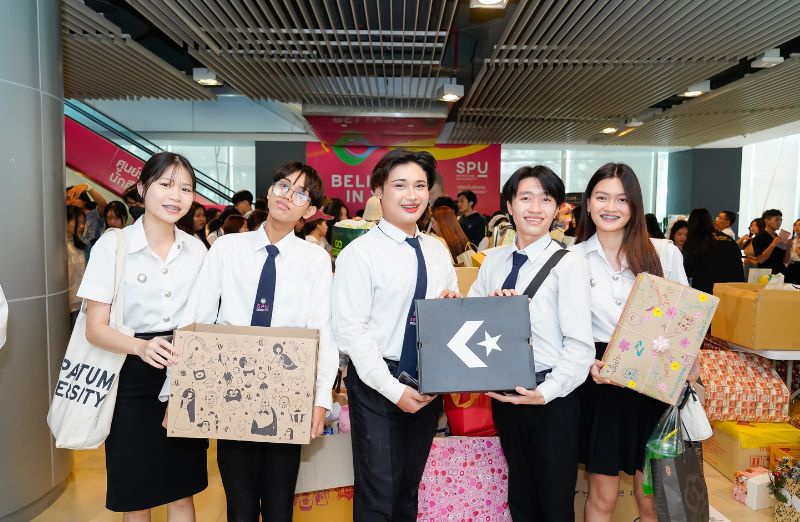 โลกสวยด้วยการให้ SPU Giving Day ม.ศรีปทุม มอบสิ่งของให้ 'สภากาชาดไทย' ส่งต่อความหวัง ให้เด็กและเยาวชนที่ขาดโอกาส