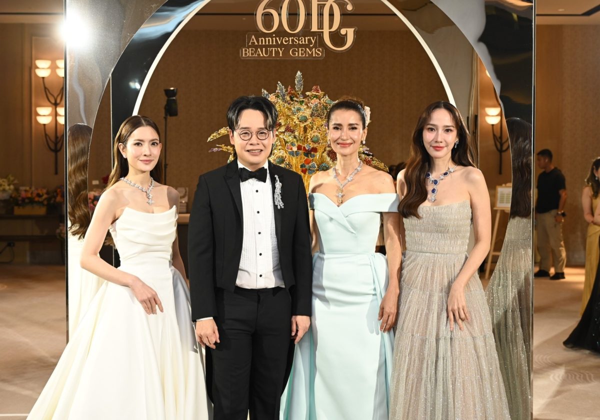 อั้ม-แอน-แอฟ สวยฉ่ำ สวยแพง เอเลแกนซ์ลุค ร่วมงานฉลองครบรอบ 60 ปี บิวตี้เจมส์ โชว์ความงดงามไฮจิวเวลรี่แบรนด์ไทย