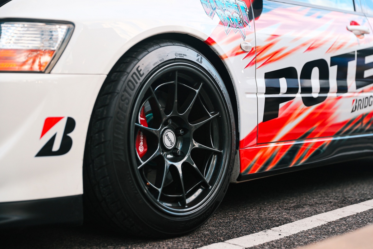 Bridgestone Reinforces Motorsport Leadership, Igniting Adrenalin with POTENZA Adrenalin RE004 and Revealing Tire Development Trick to Unleash the Thrill of Driving