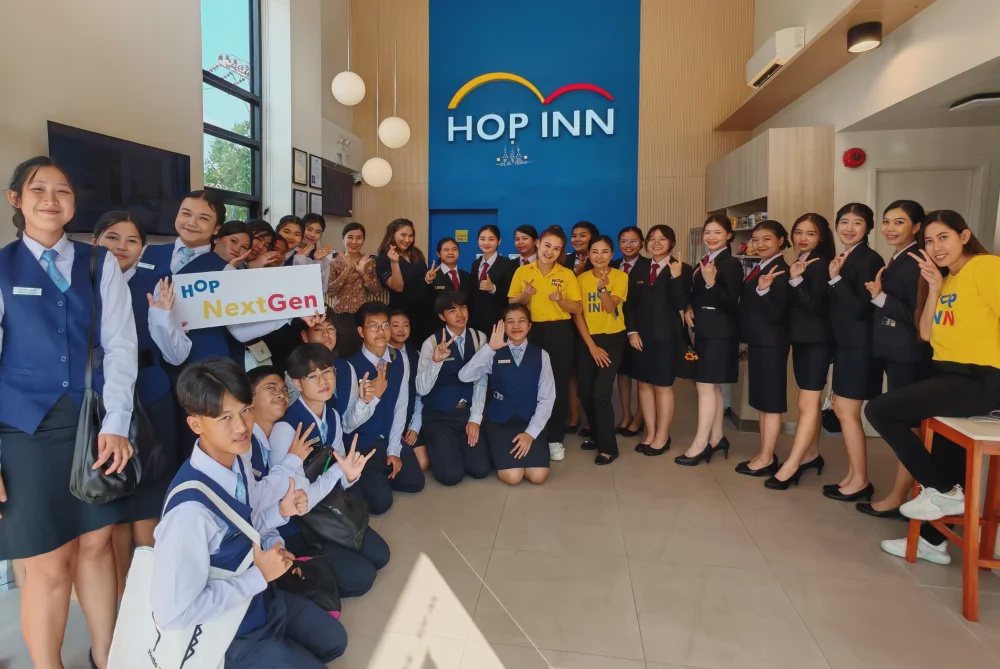 ดิ เอราวัณ กรุ๊ป เปิดตัว HOP NextGen ชวนนักศึกษาเยี่ยมชม ฮ็อป อินน์ เรียนรู้เทคนิคบริการแบบ Consistency is Yours พร้อมพัฒนาบุคลากรรุ่นใหม่ ยกระดับการท่องเที่ยวไทย