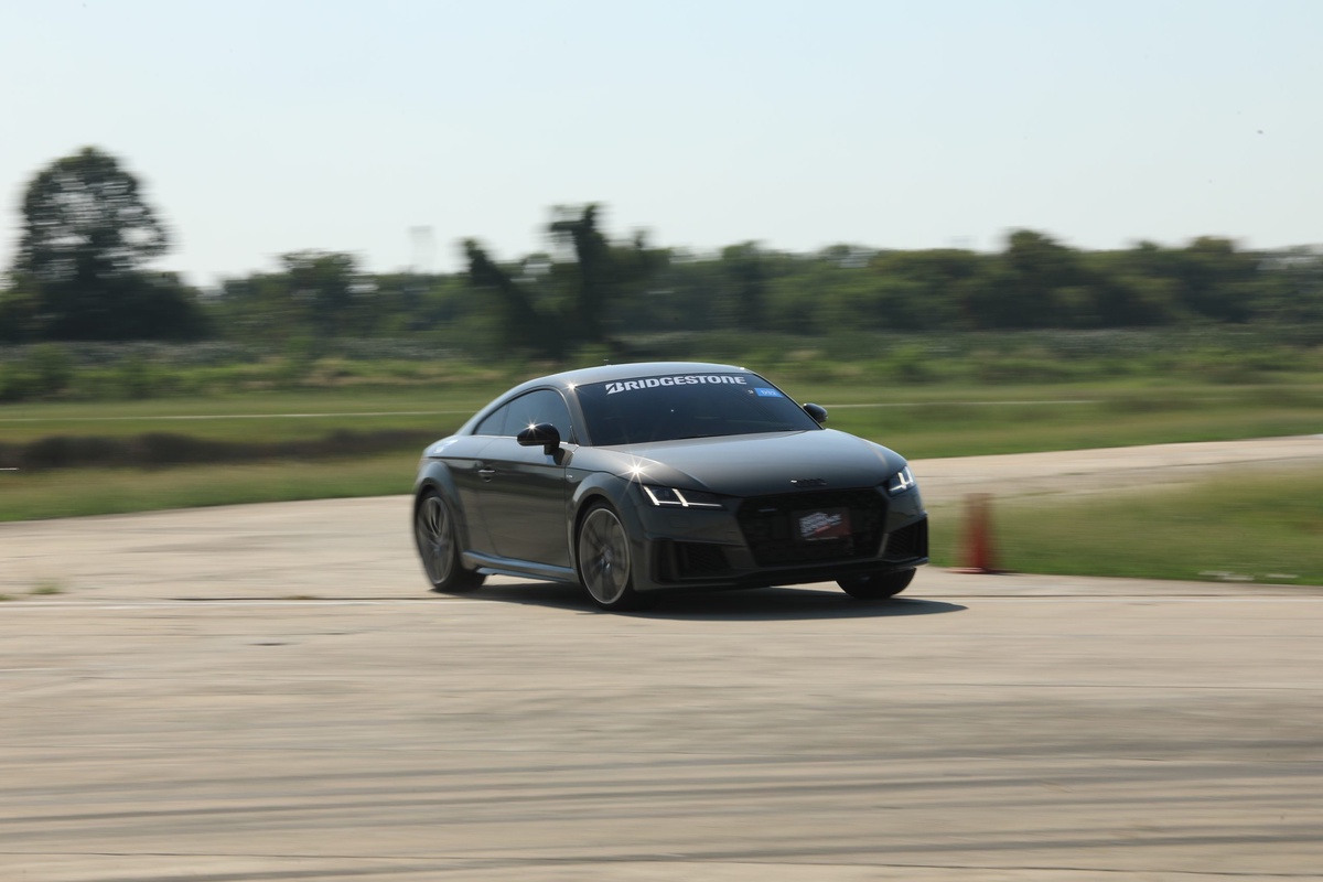 BRIDGESTONE DRIVING EXPERIENCE 2024: Unlock POTENZA Power Unlocks Sporty Driving Experience on the Racetrack, Bringing Year-End Excitement to Delight Tire Customers