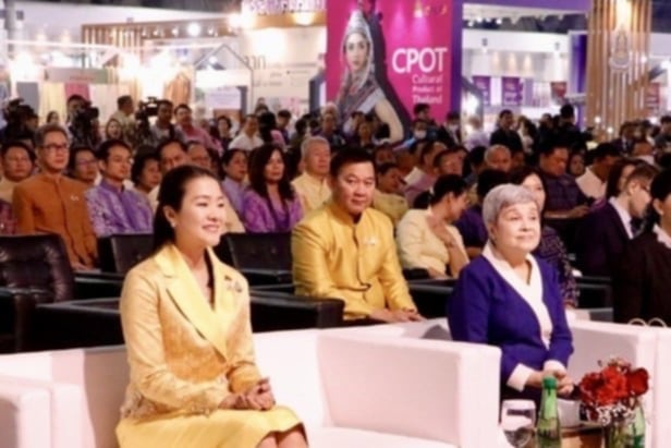 วว. โชว์กิจกรรม ชิม ช้อป ใช้ ในงาน OTOP City 2024. Happy Market มอบความสุขด้วยของขวัญล้ำค่าจากภูมิปัญญาไทย