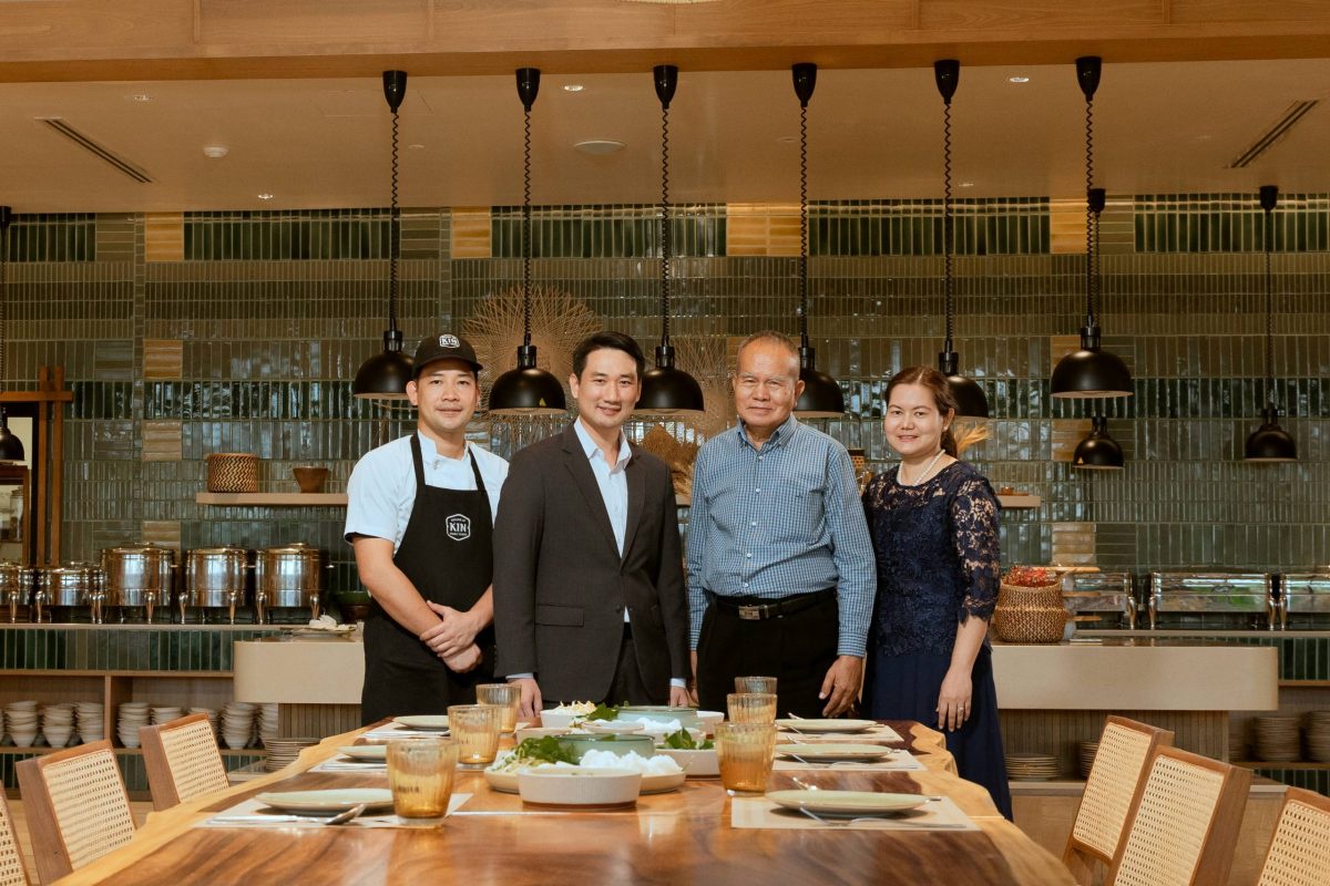 Centara Korat Partners with Khanom Jeen Pradok Baan Kru Yod to Promote Local Cuisine through the Local Hero Menu Project