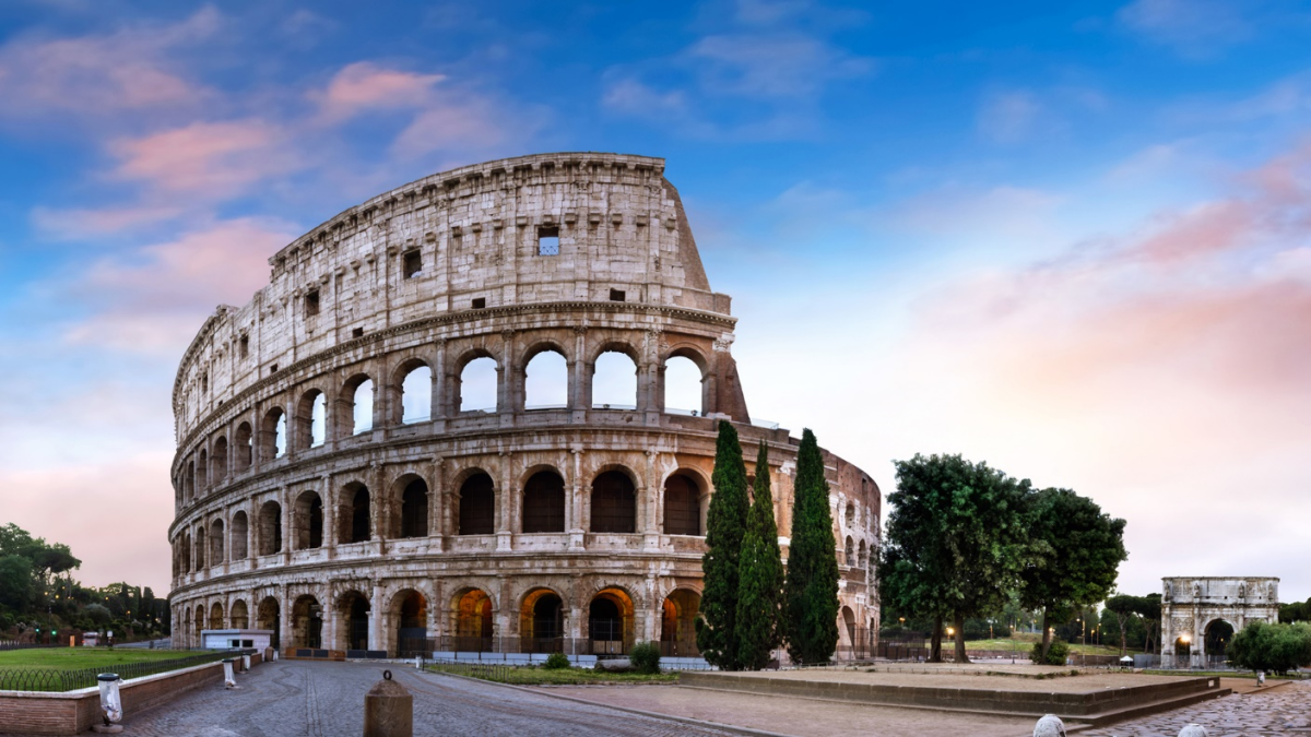 Cathay Pacific returns to Rome this summer